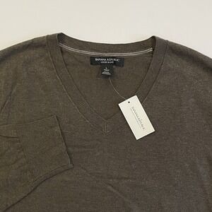 NEW Banana Republic Luxury Blend Sweater Men's Large V-Neck Long Sleeve Brown